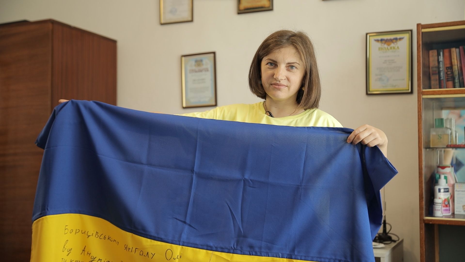 Новини Тернополя - фото з Огірки квасили ваннами, а «буси» заповнювали під стелю, або Як я об’єднала 40 сіл Тернопільщини заради допомоги ЗСУ