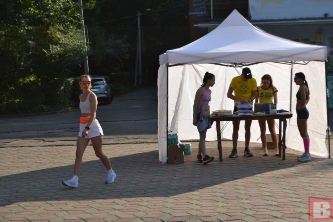 Новини Хмельницького - фото з Хмельничани влаштували патріотичний забіг в парку Чекмана