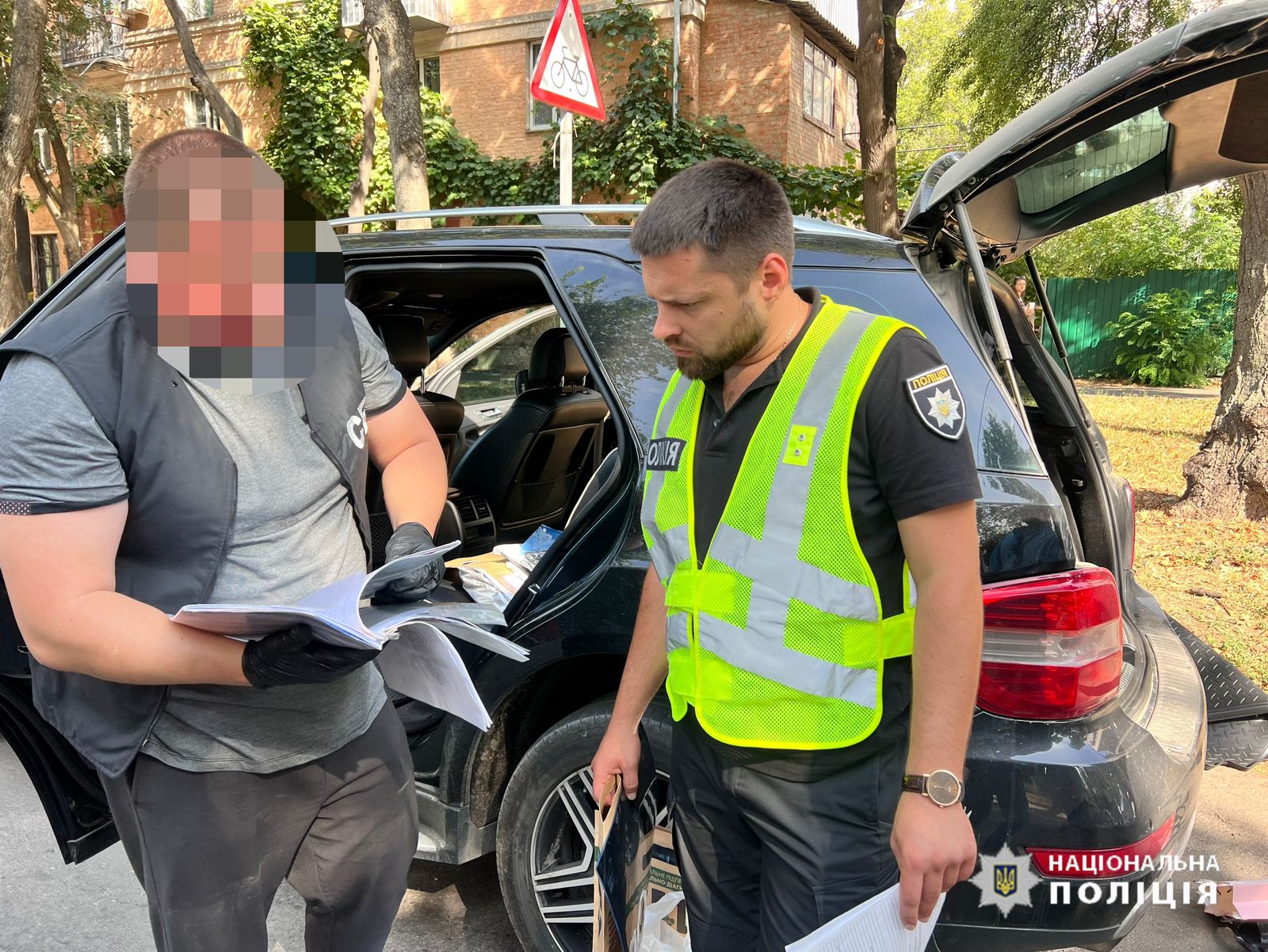 від 3 до 10 тисяч доларів за «правильний діагноз»: на вінниччині поліція та сбу ліквідували масштабну схему ухилення від мобілізації, організовану лікарями та посадовцями військово-лікарської комісії