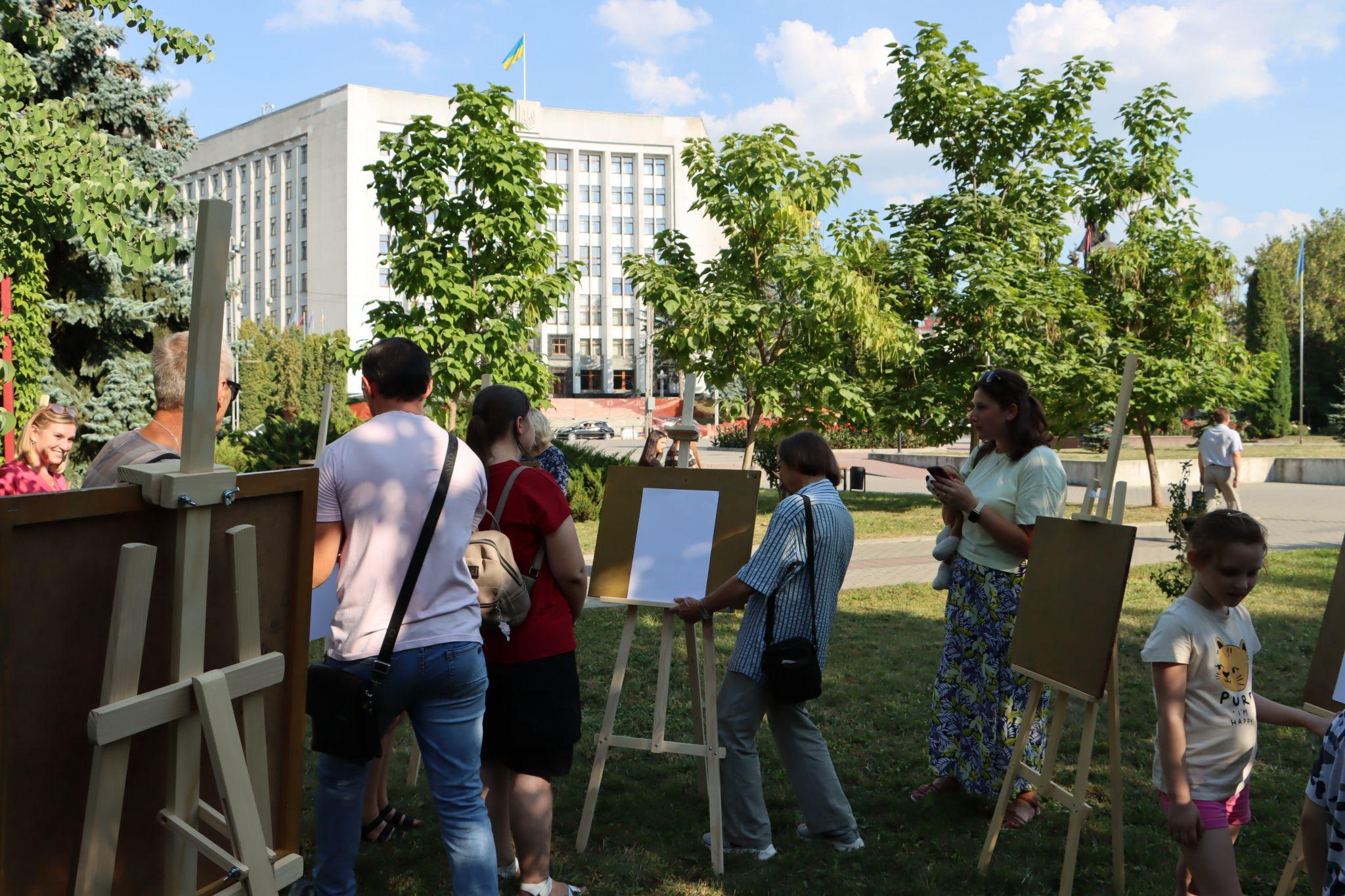 Новини Тернополя - фото з Мистецтво просто неба: ми побували на арт-просторі у Тернополі до Дня міста