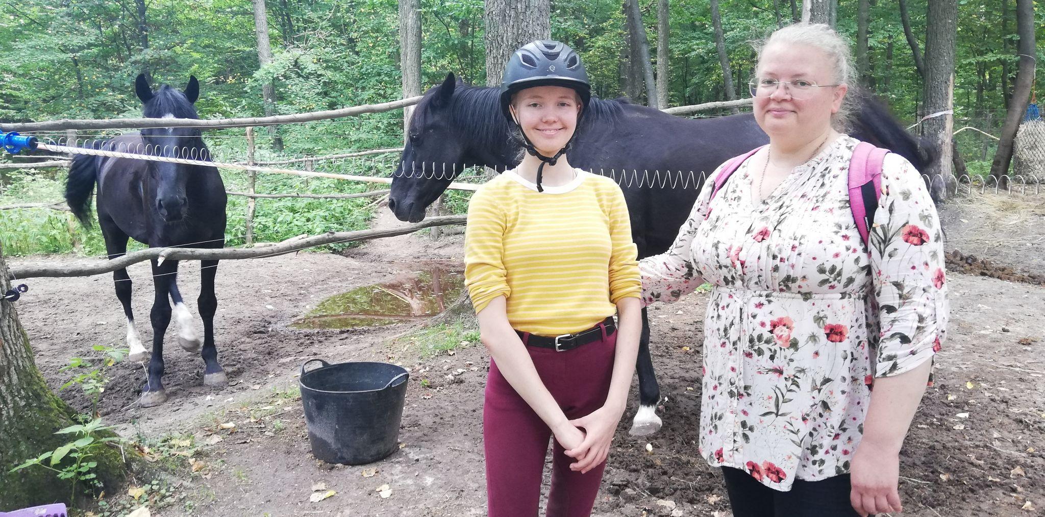 Новини Вінниці - фото з «Моя Батіста — конячка на мільйон!» Як дівчина з Канади врятувала від війни лошицю