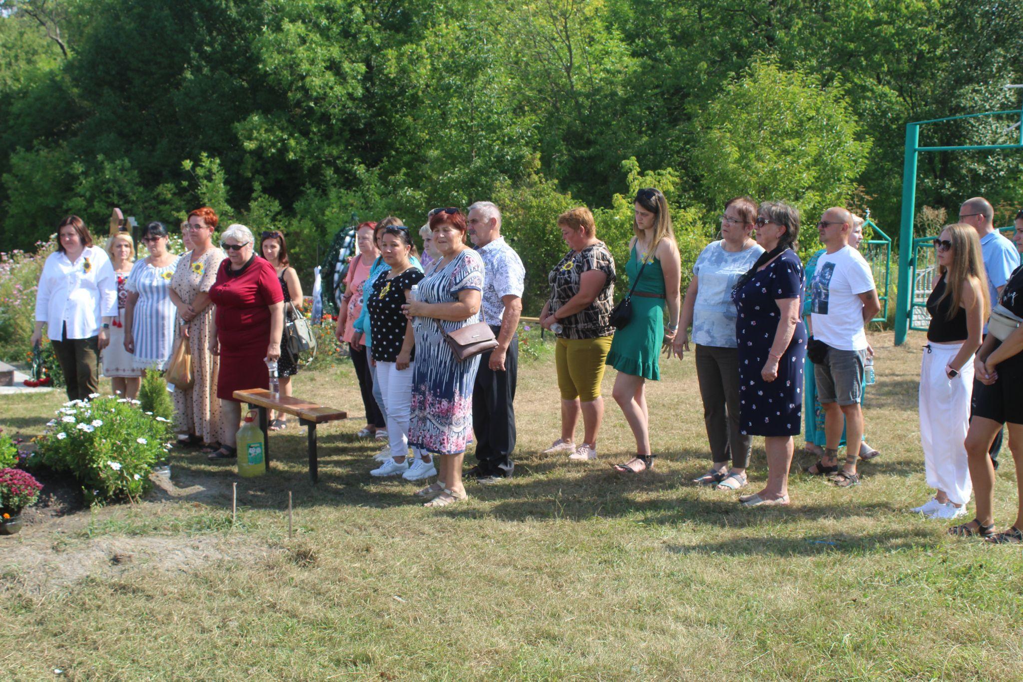 Новини Козятина - фото з Відвідали—84 могили загиблих героїв козятинської громади