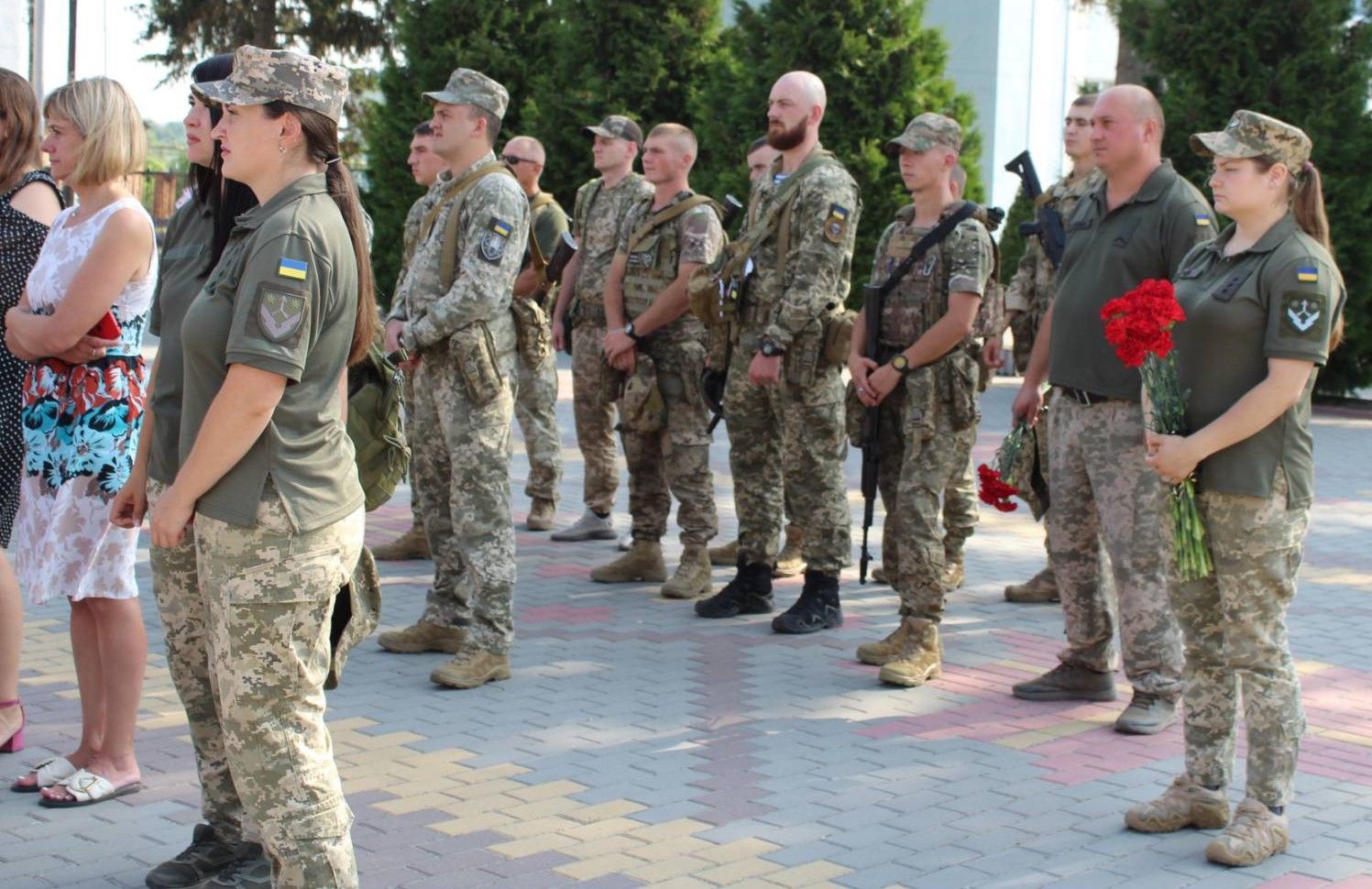 Новини Вінниці - фото з Залишилися батько, дружина та двоє дітей. Калинівка зустріла живим коридором свого Героя