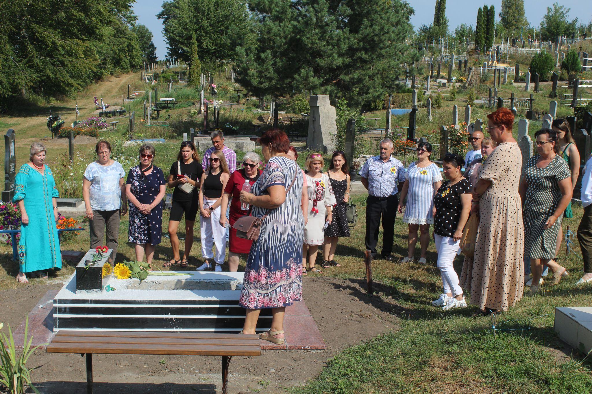 Новини Козятина - фото з Відвідали—84 могили загиблих героїв козятинської громади