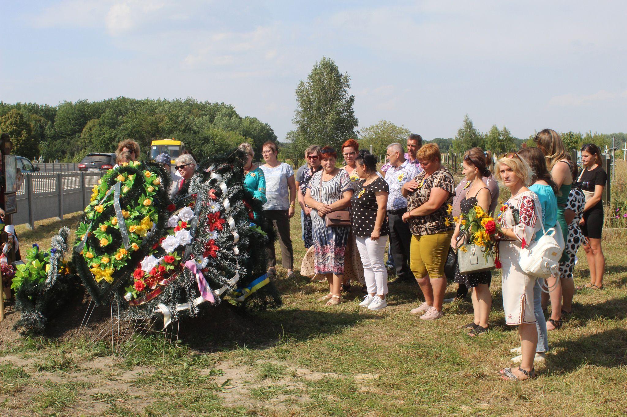 Новини Козятина - фото з Відвідали—84 могили загиблих героїв козятинської громади