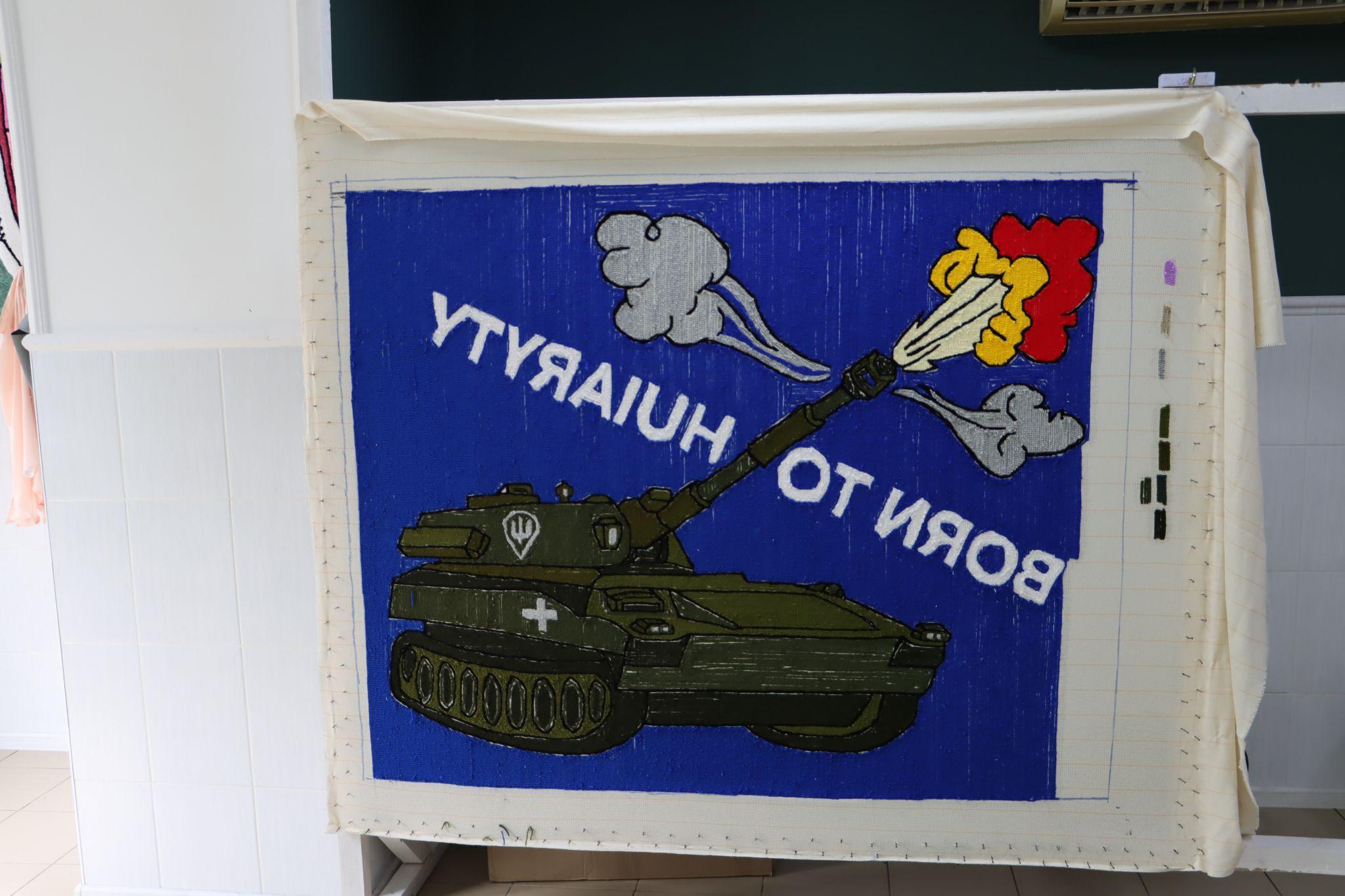 Новини Тернополя - фото з У 23 роки відкрила єдину у Тернополі майстерню тафтингових килимів: історія майстрині