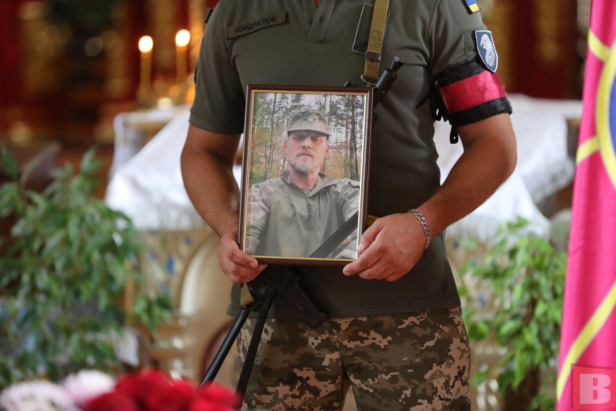 Новини Хмельницького - фото з У Хмельницькому поховали військового Олександра Токового