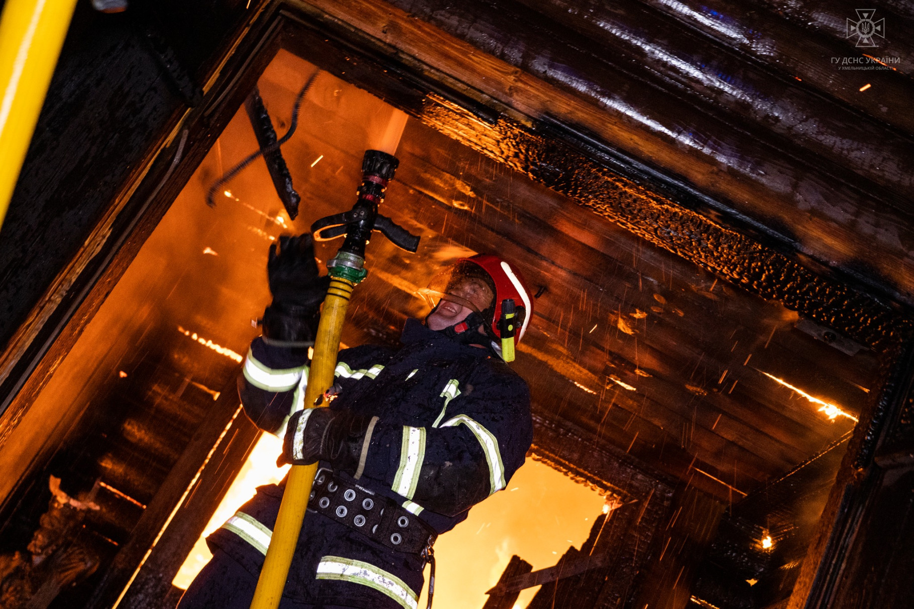 Новини Хмельницького - фото з На Озерній горів ресторан “Три ведмеді” (ФОТО, ВІДЕО)
