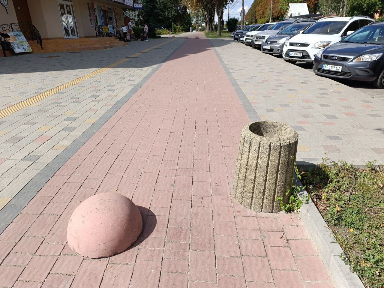 Новини Тернополя - фото з Є з ямами, вибоїнами та перешкодами: ми перевірили стан велодоріжок у Тернополі