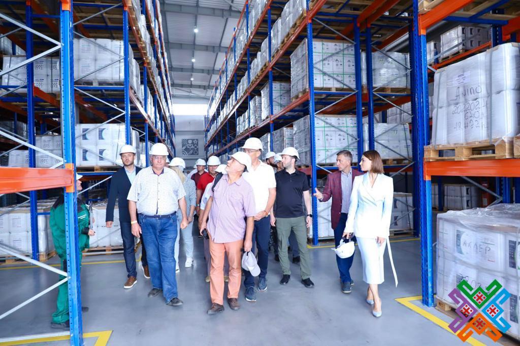 Новини Хмельницького - фото з У Хмельницькій громаді відкрили завод з виробництва агрохімікатів