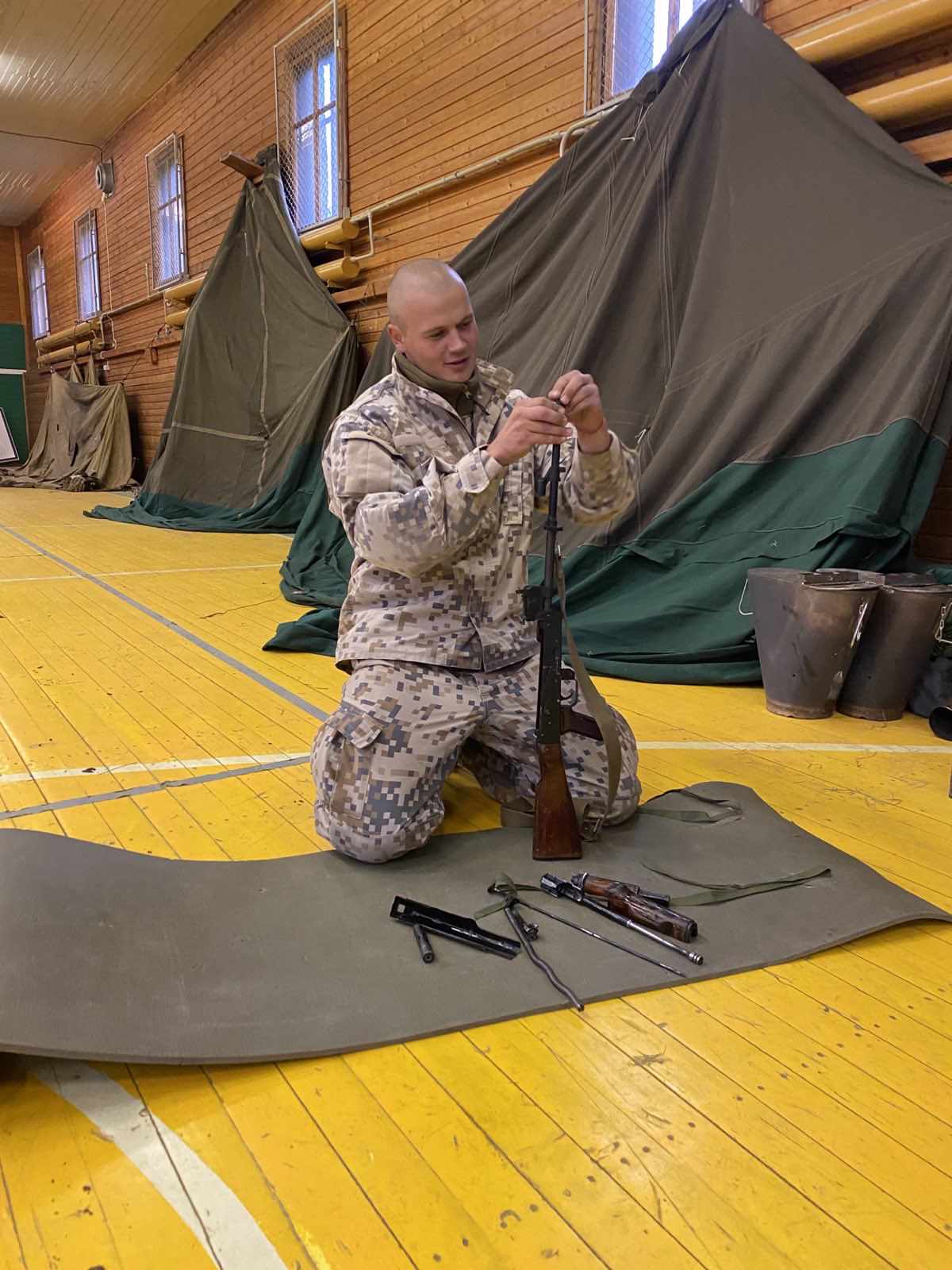 Новини Вінниці - фото з «Ніби це він обіймає мене своєю рукою». Зробила тату з портретом коханого, який загинув на війні
