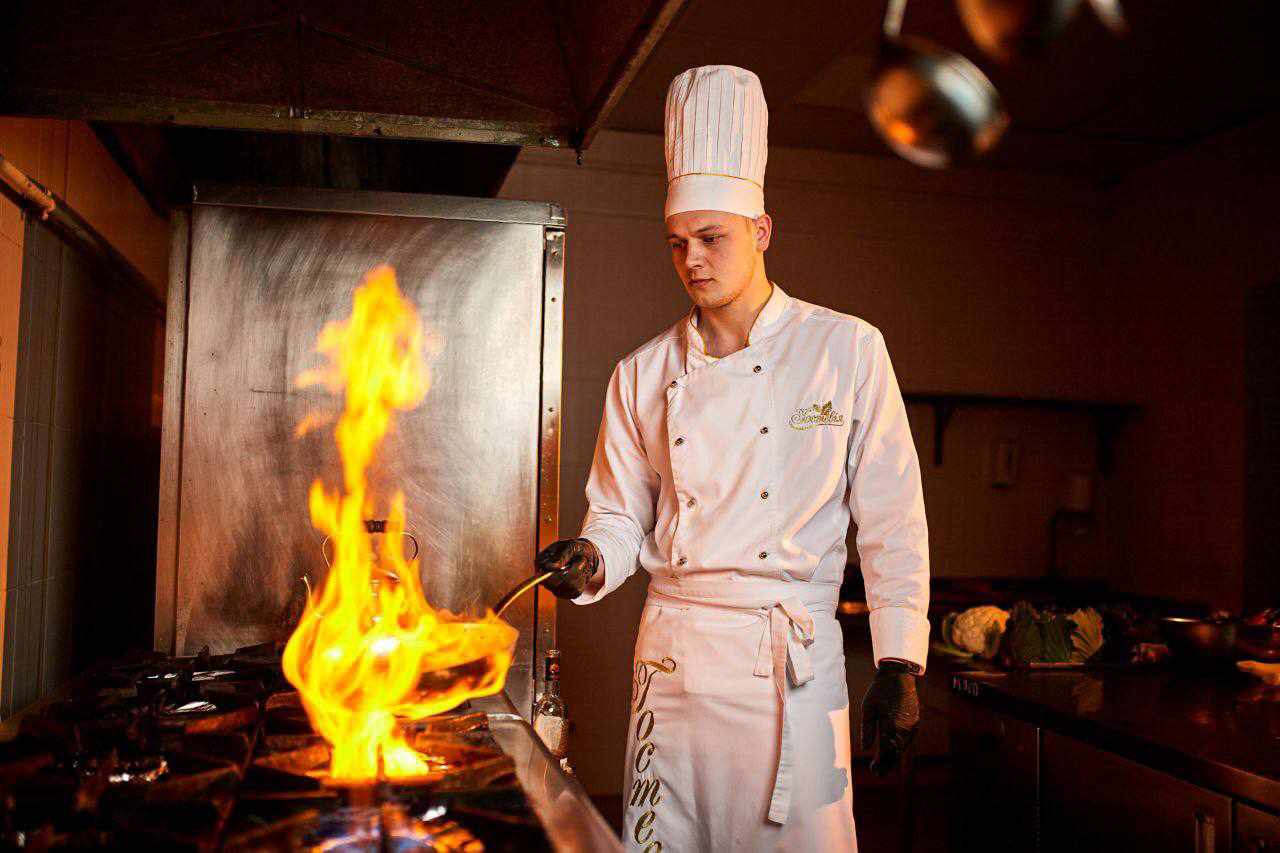 Новини Вінниці - фото з «Ніби це він обіймає мене своєю рукою». Зробила тату з портретом коханого, який загинув на війні