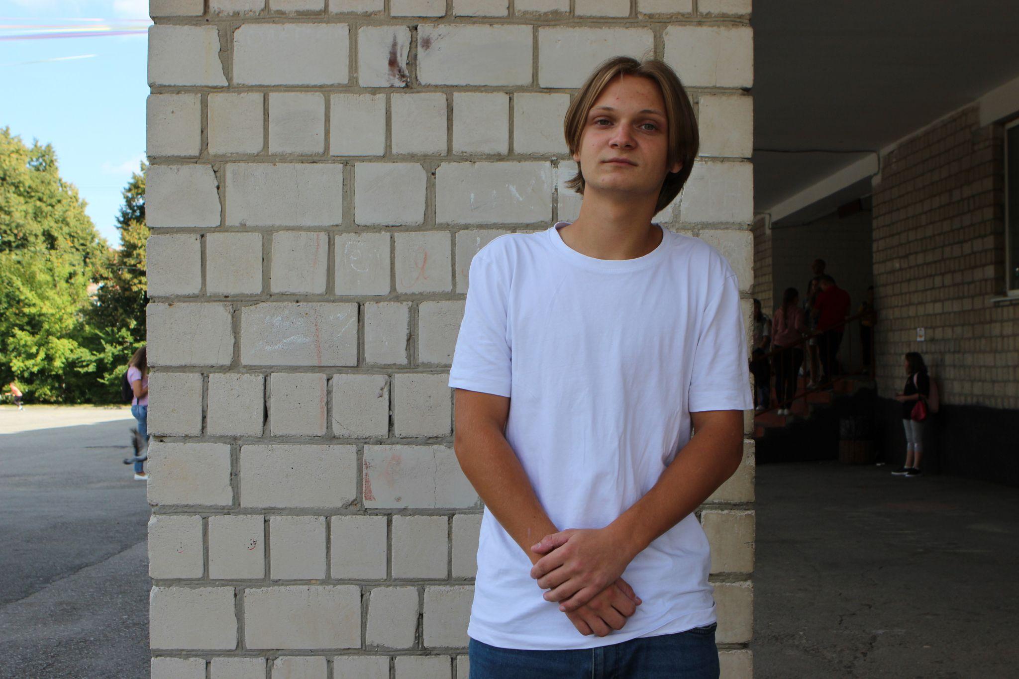 Новини Вінниці - фото з «Робимо це заради України». У 27-му ліцеї зібрали понад двісті тисяч гривень та передали їх захисникам