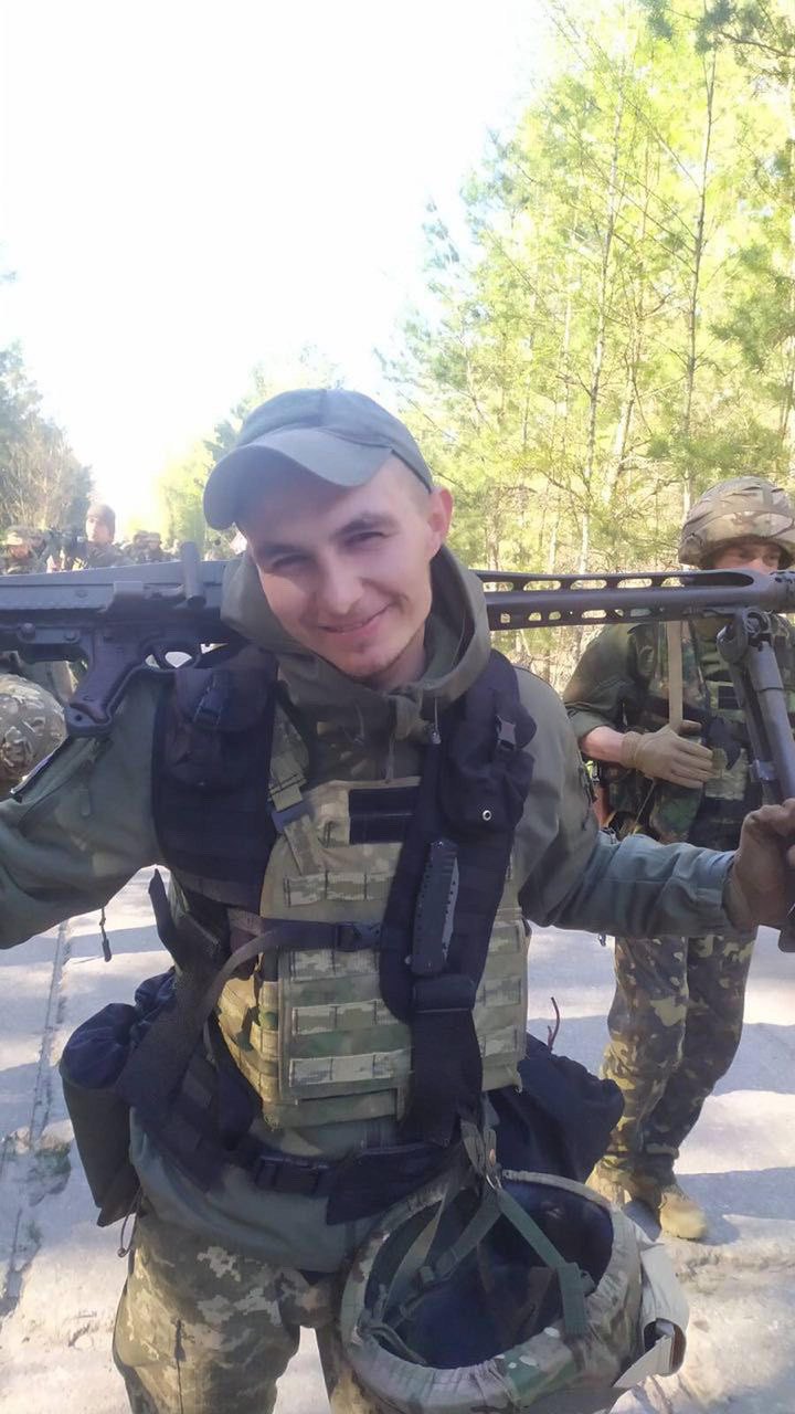 На зображенні може бути: 1 особа