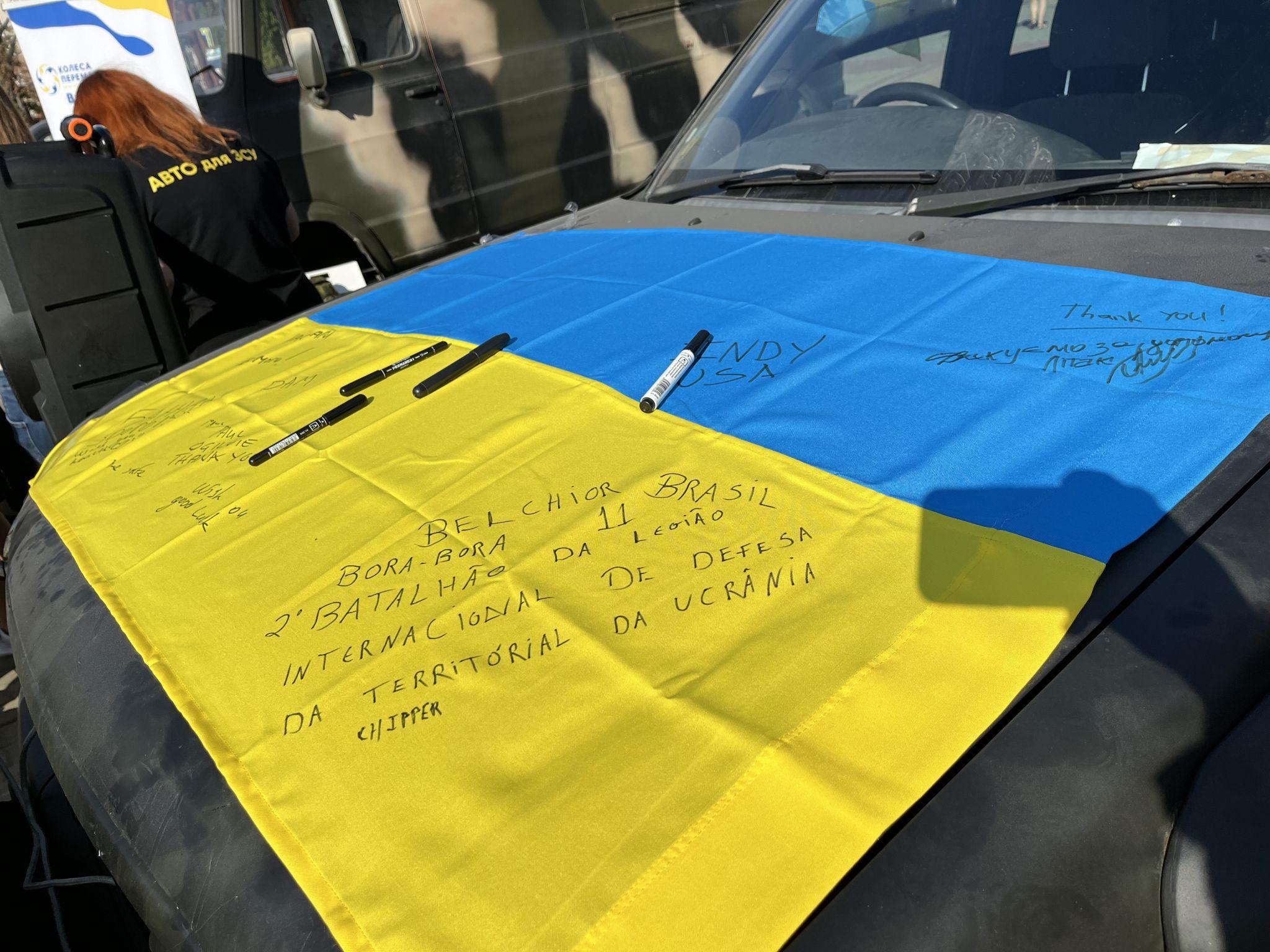 Новини Тернополя - фото з Вони подолали тисячі кілометрів, щоб захистити Україну! Допоможіть зібрати кошти на авто для військових