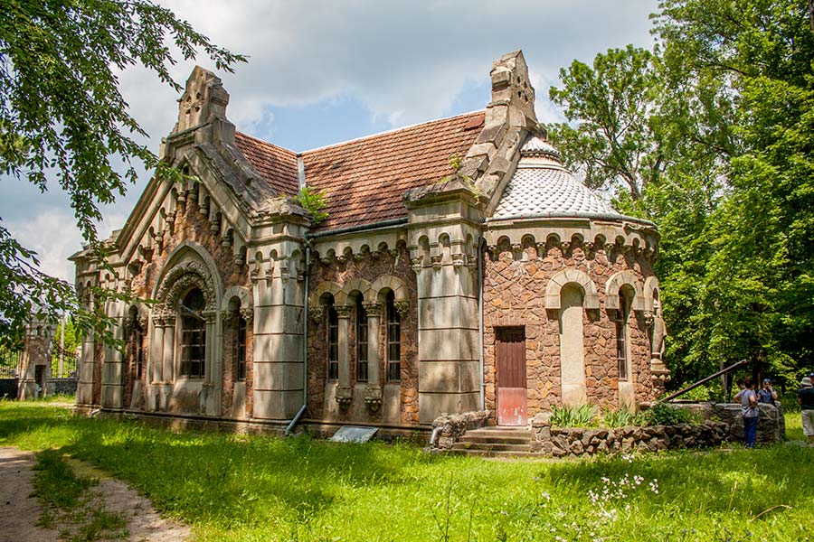 Новини Вінниці - фото з Парк і мавзолей-усипальниця в Печері: все, що залишилося від розкішної садиби Потоцьких