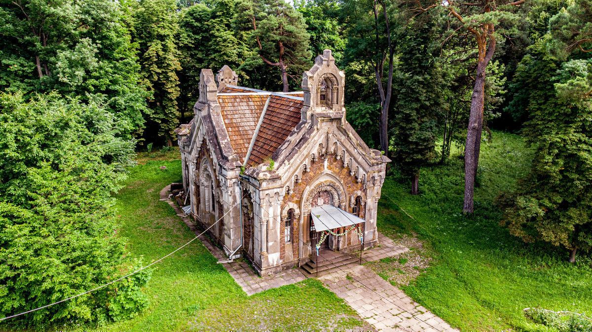 Новини Вінниці - фото з Парк і мавзолей-усипальниця в Печері: все, що залишилося від розкішної садиби Потоцьких