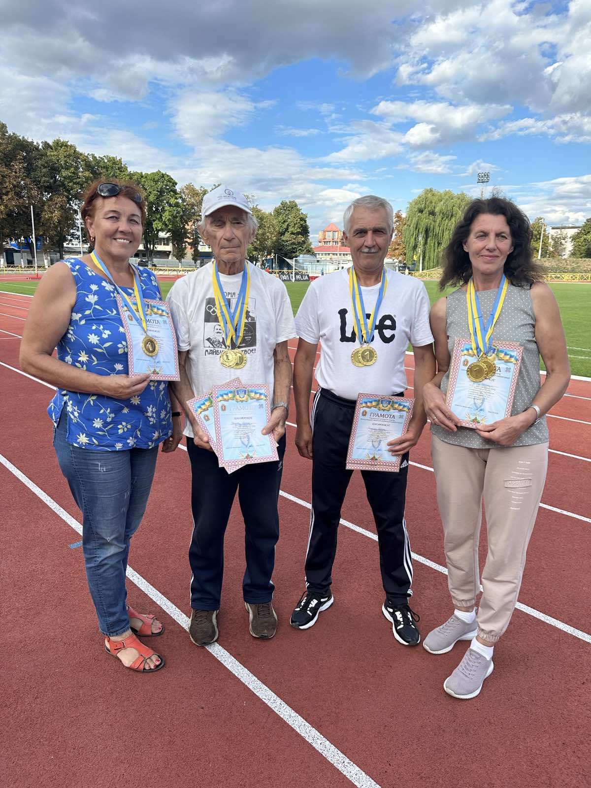 Новини Вінниці - фото з «Дочка не відпускала на змагання, але він умовив». У 95 років встановив два рекорди України!