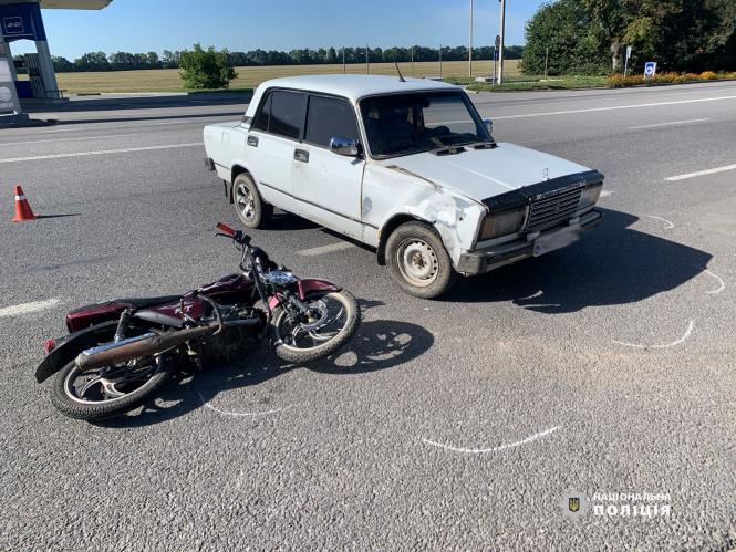 Новини Вінниці - фото з У Дяківціх ВАЗ збив мотоцикліста, а у Літині — жінку-пішохода