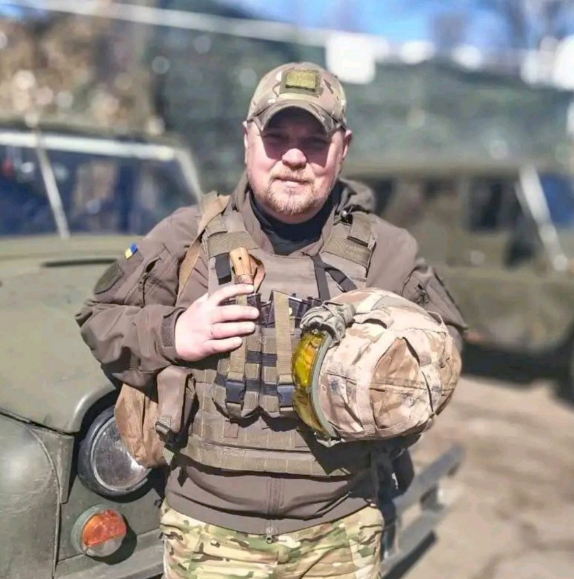 Новини Хмельницького - фото з Разом зі шкільної парти: історія подружжя з Ярмолинців, яке служить в ЗСУ На зображенні може бути: 1 особа