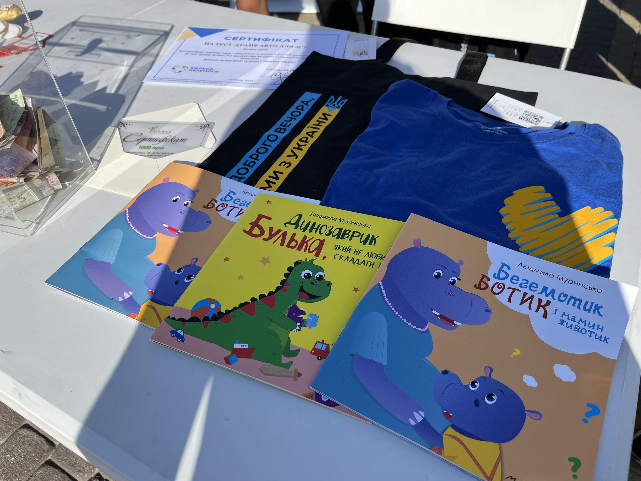 Новини Тернополя - фото з Вони подолали тисячі кілометрів, щоб захистити Україну! Допоможіть зібрати кошти на авто для військових