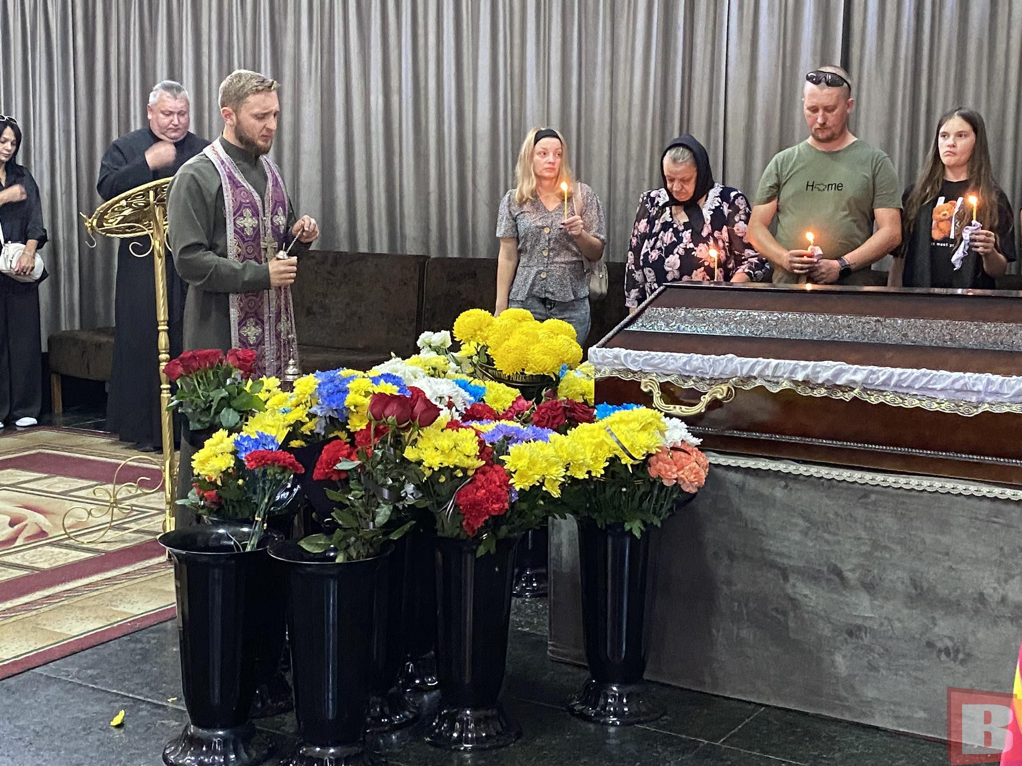 Новини Хмельницького - фото з Був зразковим батьком для своєї доньки. Хмельничани попрощалися з Іваном Гасюком