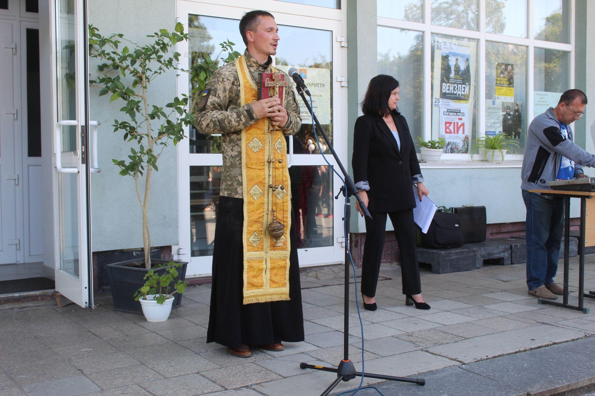 Новини Козятина - фото з «Я чоловік і я повинен йти». Козятин провів в останню дорогу Дмитра Іванова