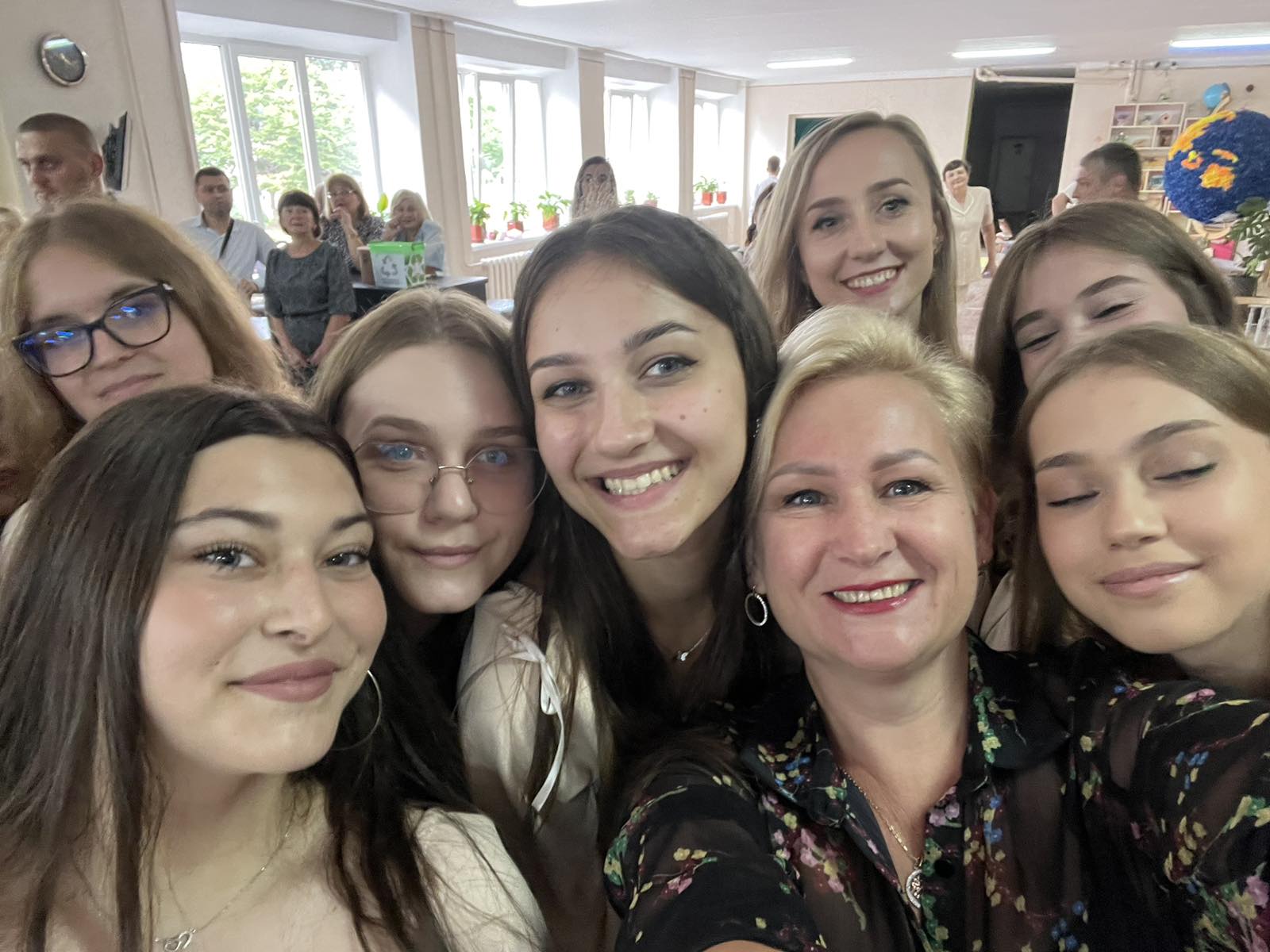 Новини Тернополя - фото з Перша школа у Тернополі адаптувала 200-бальну систему оцінювання: що про це думають вчителі та учні?