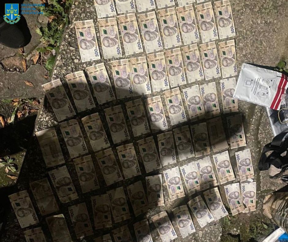 Новини Хмельницького - фото з На Хмельниччині в жінки видурили 4 тисячі доларів