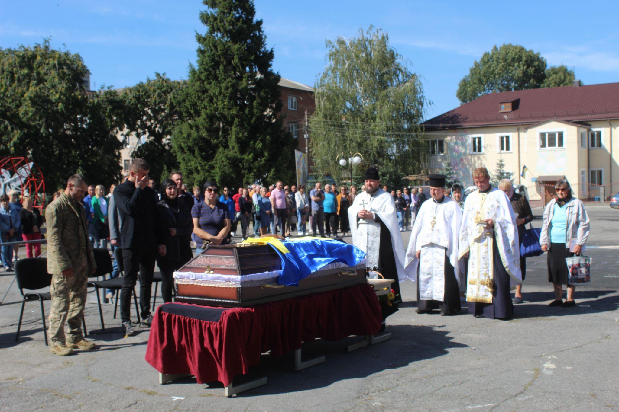Новини Козятина - фото з «Мій Андрій воює і я, Таня, піду», — казав Євген Охримівський збираючись на війну