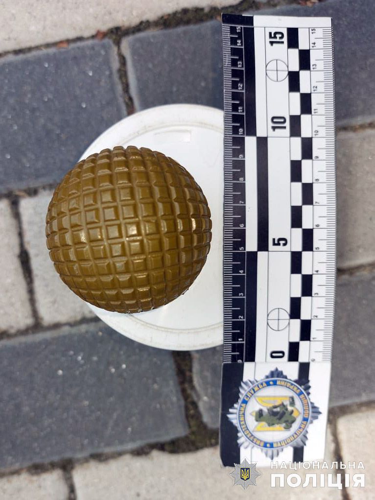 Новини Хмельницького - фото з У Красилові затримали 30-річного чоловіка, який торгував боєприпасами