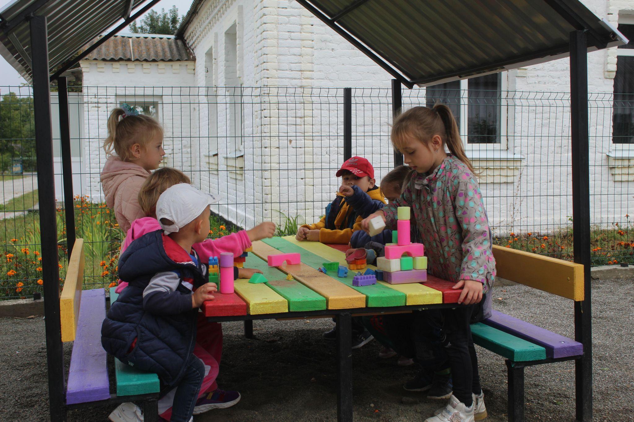 Новини Козятина - фото з Для дошкільнят збудували окремий дитячий майданчик