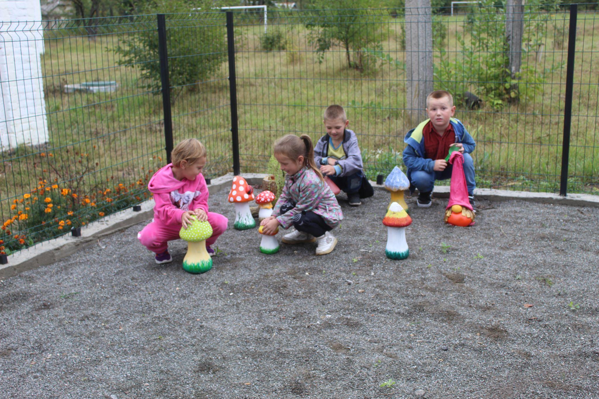 Новини Козятина - фото з Для дошкільнят збудували окремий дитячий майданчик