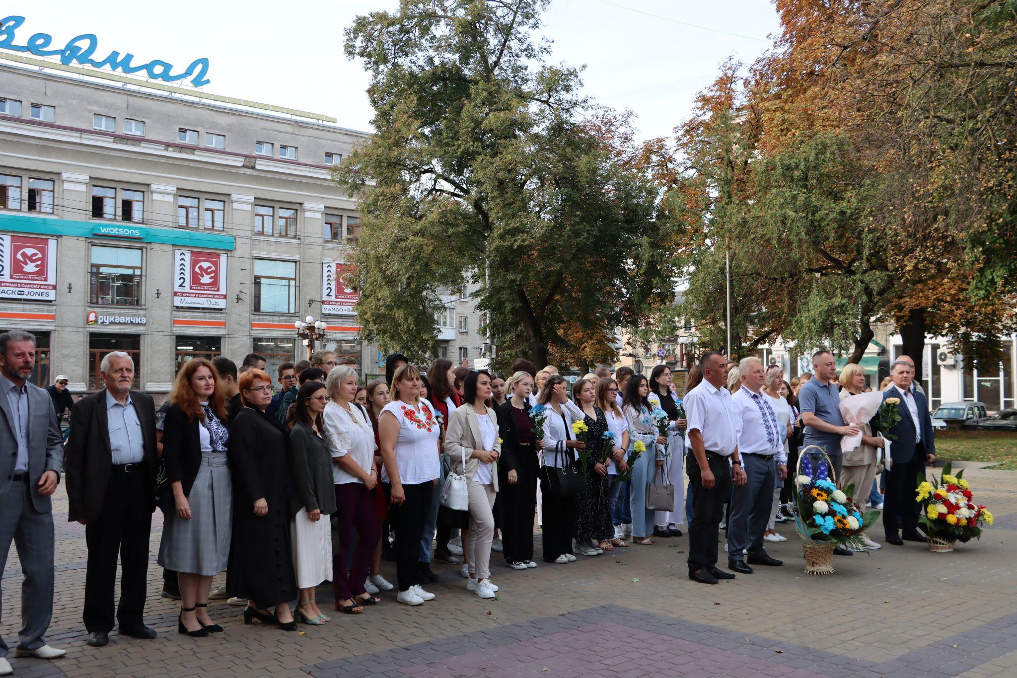 Новини Тернополя - фото з У Тернополі відзначили 151-річницю від дня народження Соломії Крушельницької: фоторепортаж