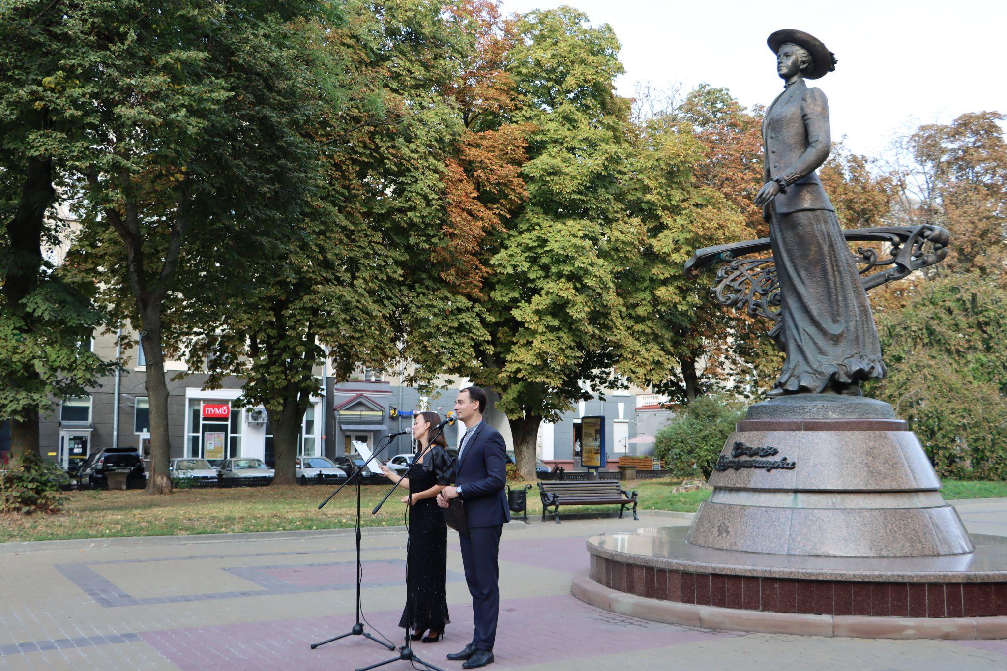Новини Тернополя - фото з У Тернополі відзначили 151-річницю від дня народження Соломії Крушельницької: фоторепортаж