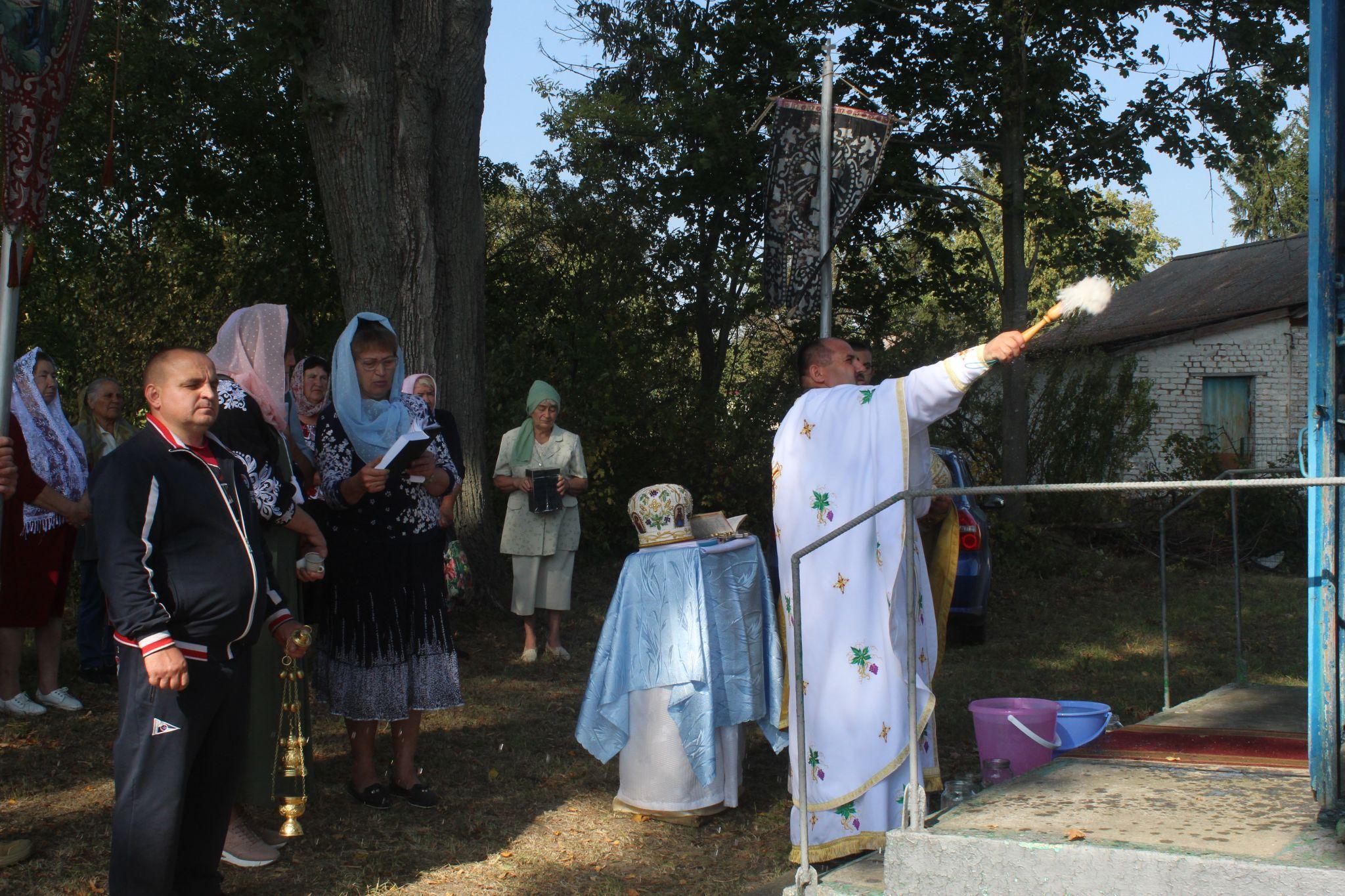 Новини Козятина - фото з Мешканці Іванковець відзначили подвійне свято