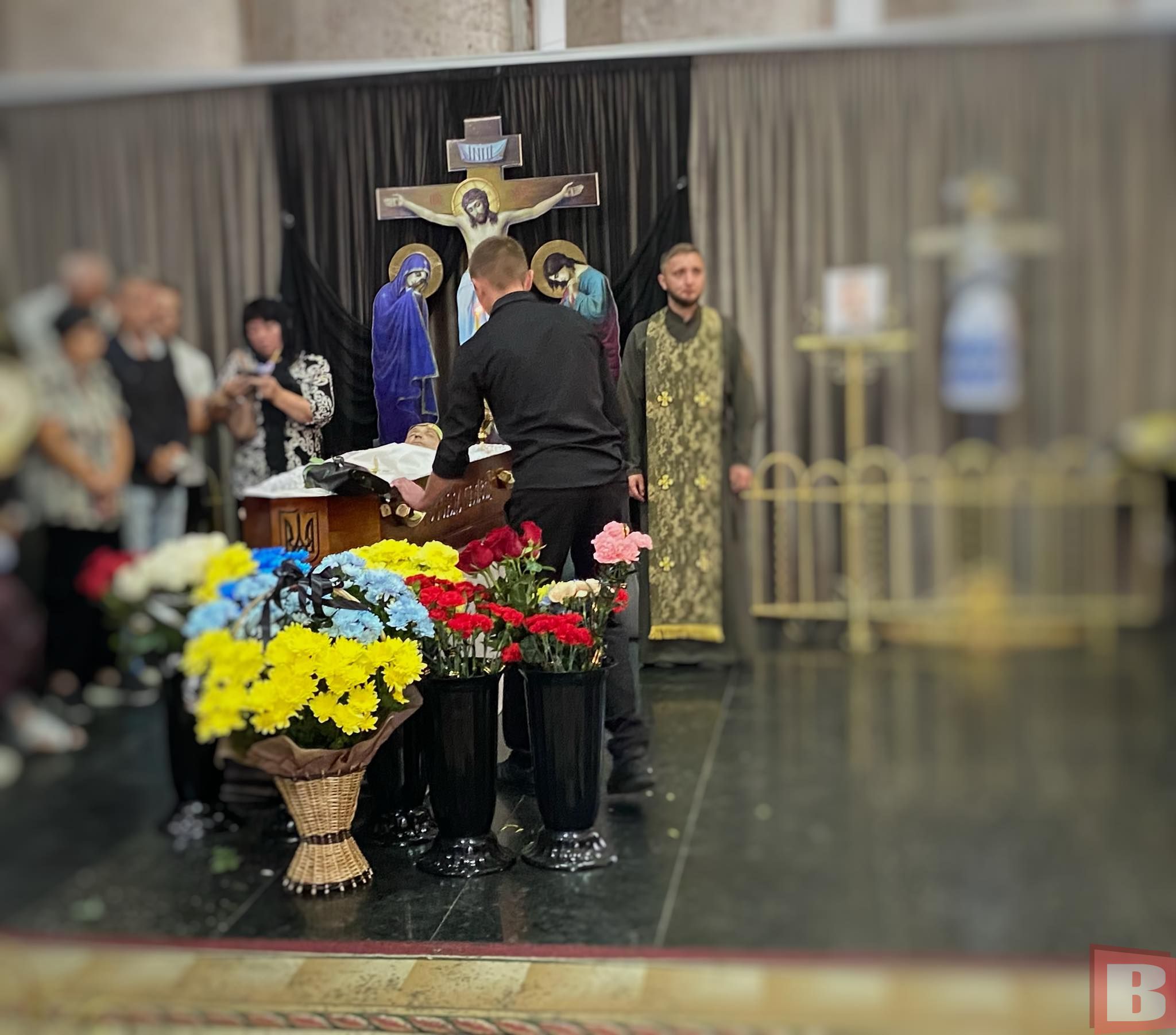 Новини Хмельницького - фото з Залишилося двоє дітей. Хмельничани попрощалися із розвідником Владиславом Лахманюком