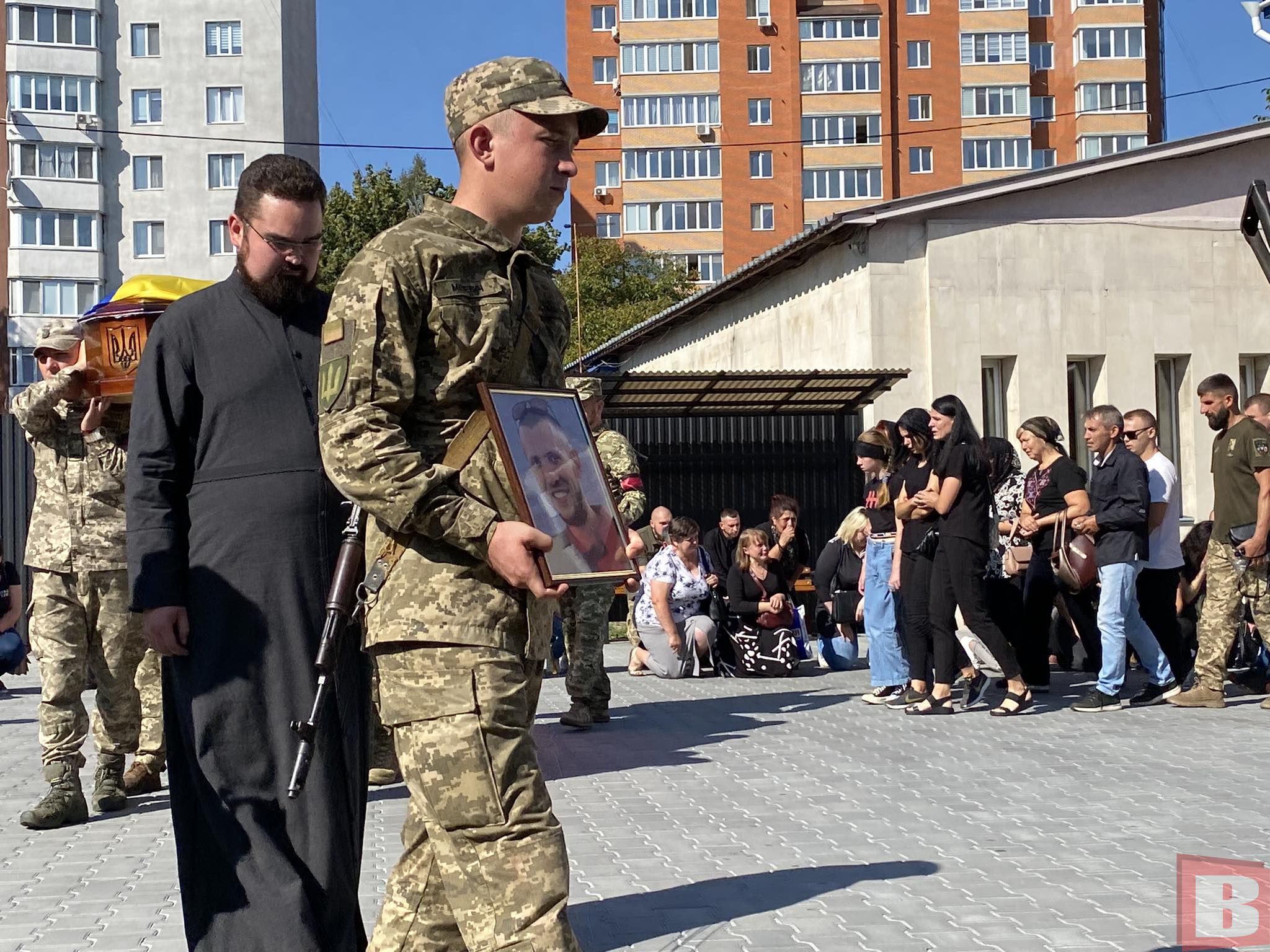 Новини Хмельницького - фото з Залишилося двоє дітей. Хмельничани попрощалися із розвідником Владиславом Лахманюком