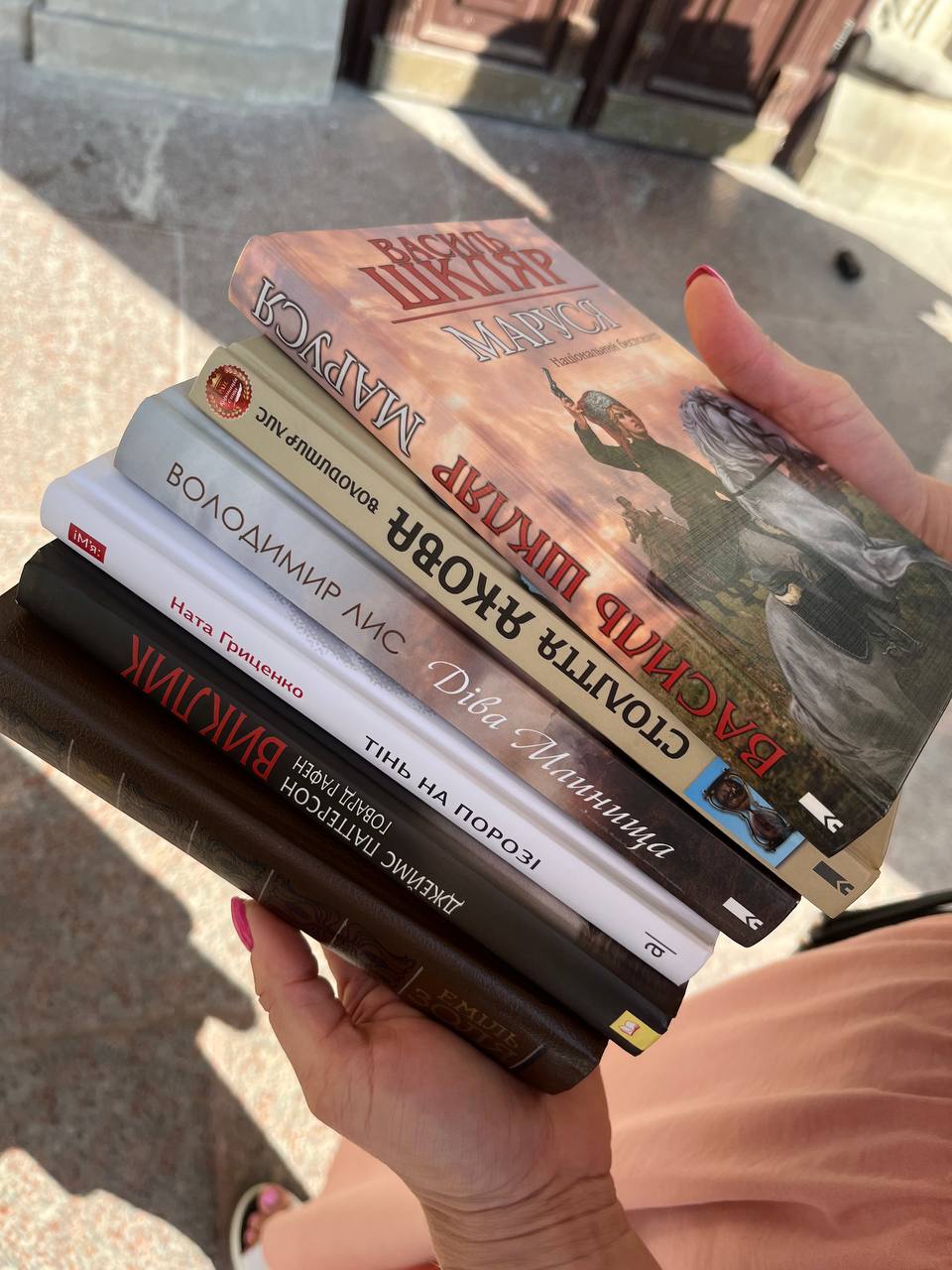 Новини Тернополя - фото з У Тернополі збирають мобільну бібліотеку для ЗСУ: як долучитися