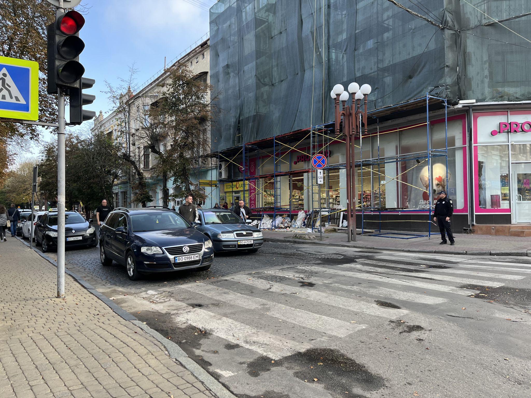 Новини Тернополя - фото з Все місто завмерло: тернополяни долучилися до загальнонаціональної хвилини мовчання