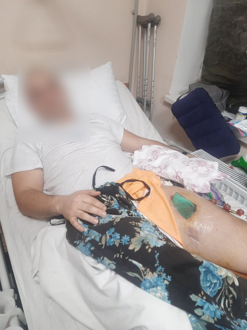 Новини Тернополя - фото з На липучках та зав’язках: «Швейна рота» у Тернополі створює адаптивний одяг для поранених бійців