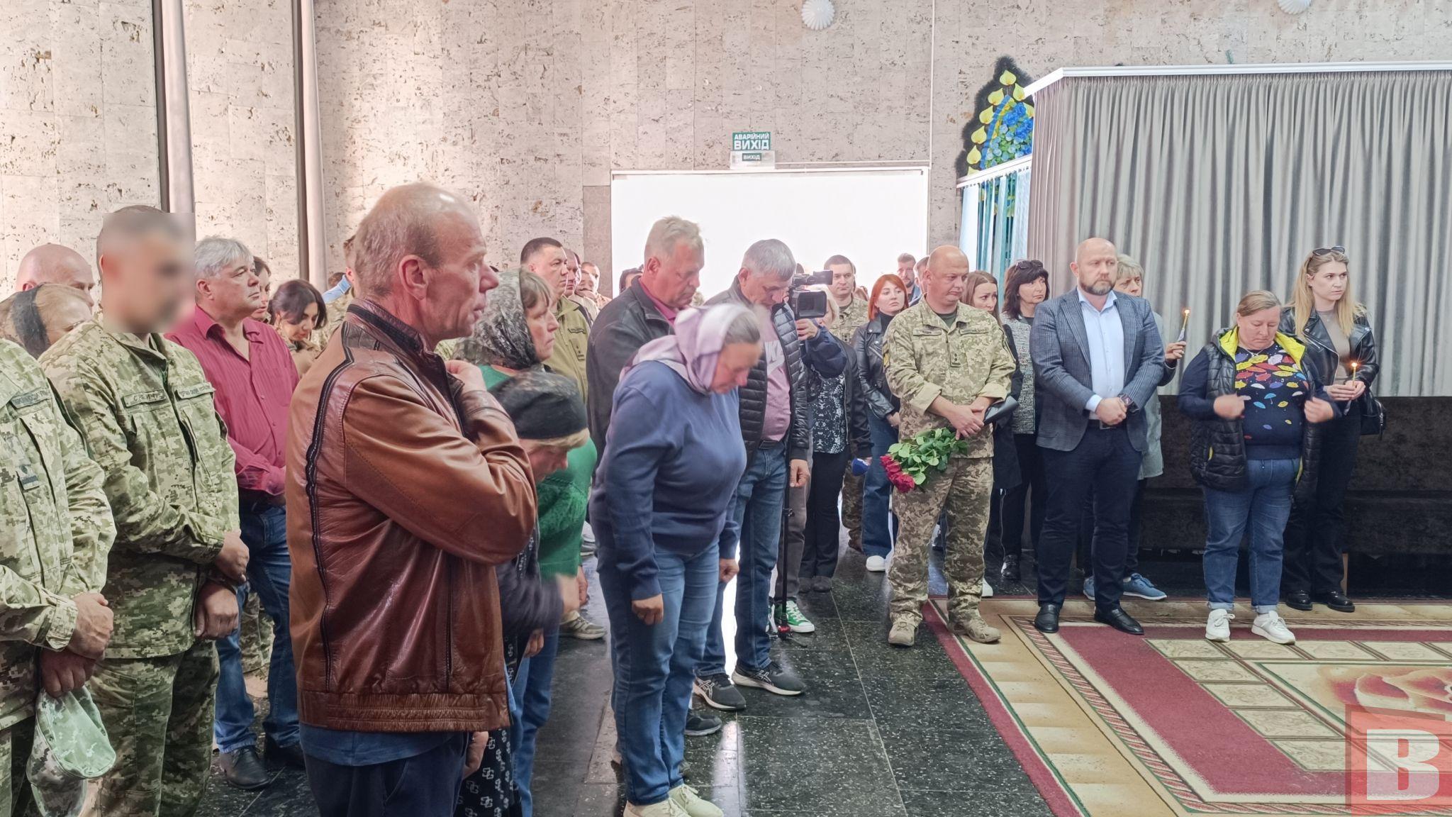 Новини Хмельницького - фото з У Хмельницькому попрощалися з військовим Валерієм Дубенюком (РЕПОРТАЖ)