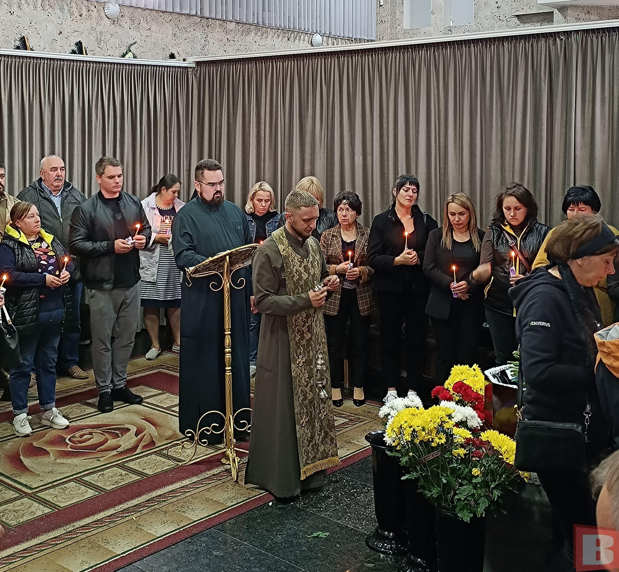 Новини Хмельницького - фото з “Повернувся з-за кордону, щоб захищати”. Попрощались з 32-річним Максимом Дячуком