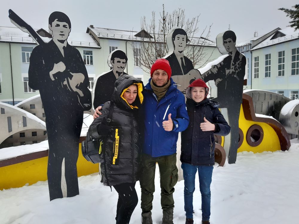 Новини Вінниці - фото з Поки дійшов з Києва до Вінниці, «азовець» зібрав для побратимів 150 тисяч гривень