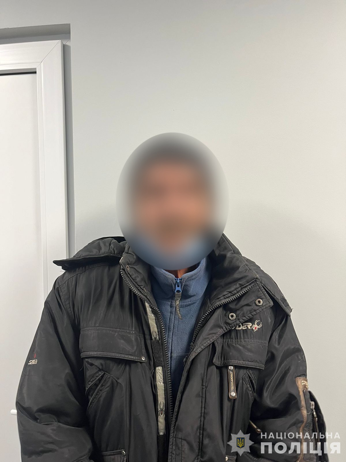 задушив пенсіонерку, а тіло кинув у криницю: за підозрою у вбивстві поліція вінниччини затримала жителя хмільницького району