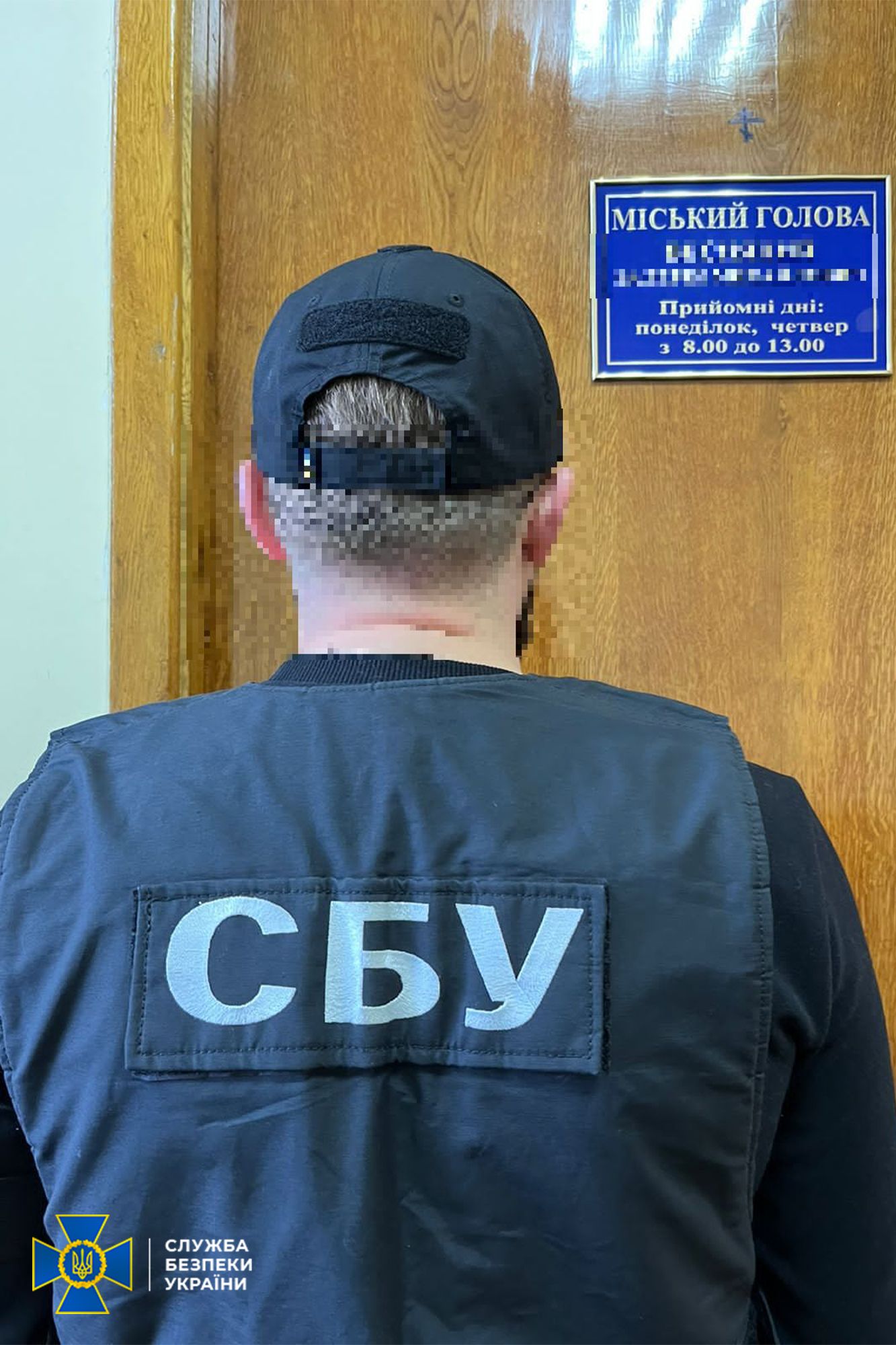 Новини Вінниці - фото з СБУ затримала мера Тульчина Валерія Весняного. Його підозрюють у розкраданні трьох мільйонів