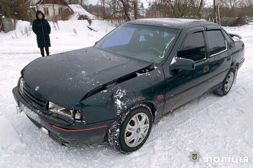 Новини Хмельницького - фото з Зіткнулися «ВАЗ» та «Opel». Постраждали двоє жінок і 7-річна дівчинка