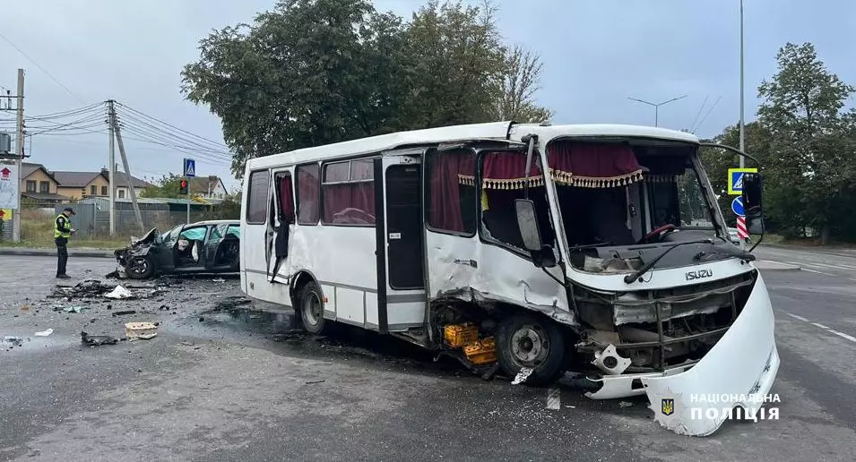 Новини Вінниці - фото з Наслідки ДТП на Немирівському шосе і вулиці Пирогова: як почуваються покалічені дівчатка?