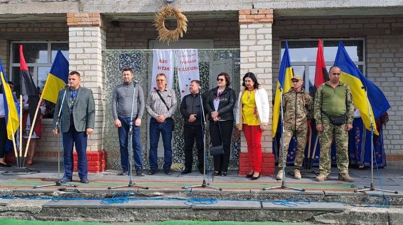 Новини Козятина - фото з «Борщ і каша сила наша» Кошти з благодійних концертів — нашим землякам на передову