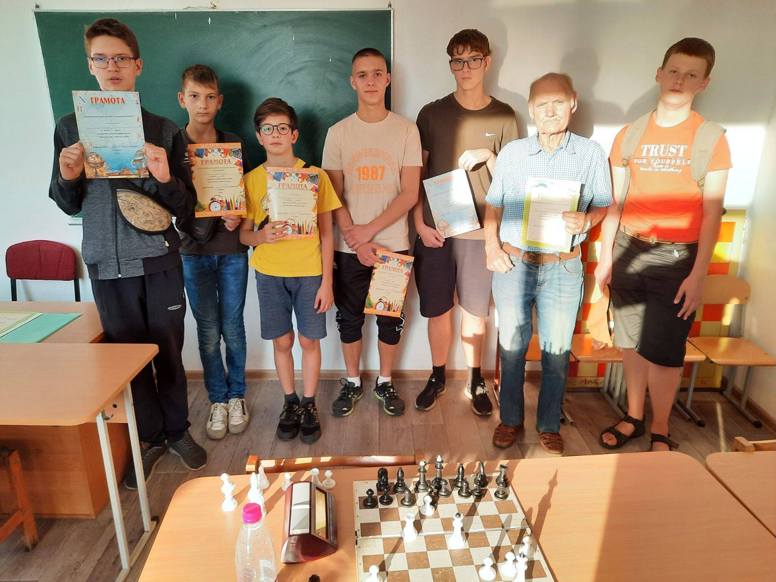 Новини Козятина - фото з До Дня захисників і захисниць України в ЦДЮТі пройшов шаховий турнір